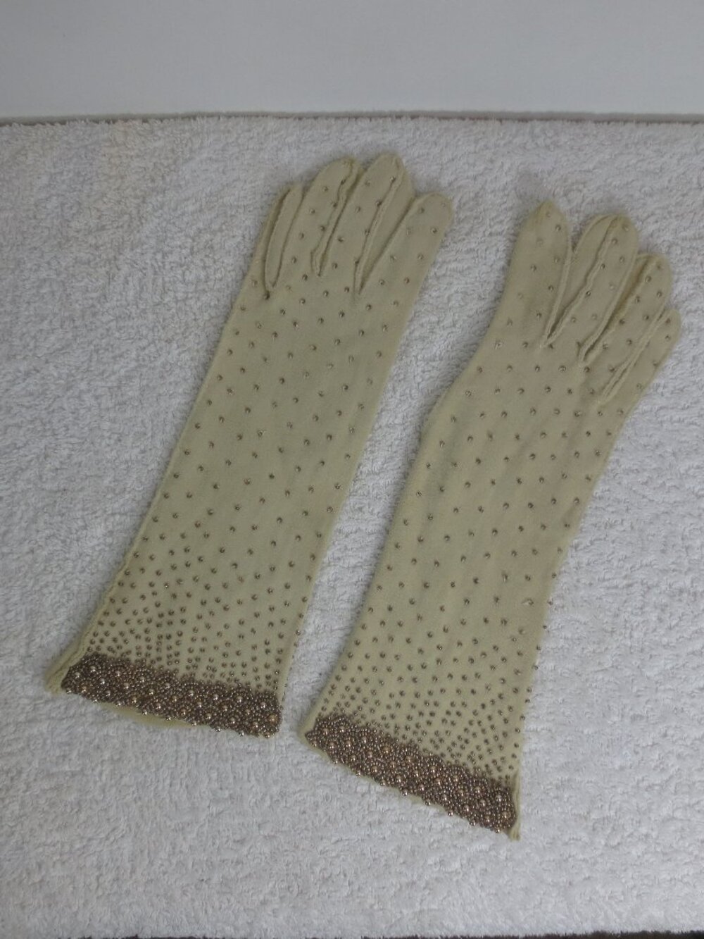 Vintage Gloves Beige Elegant Pearl Beaded 100% Cotton 11 Inch Women's Size 6.5